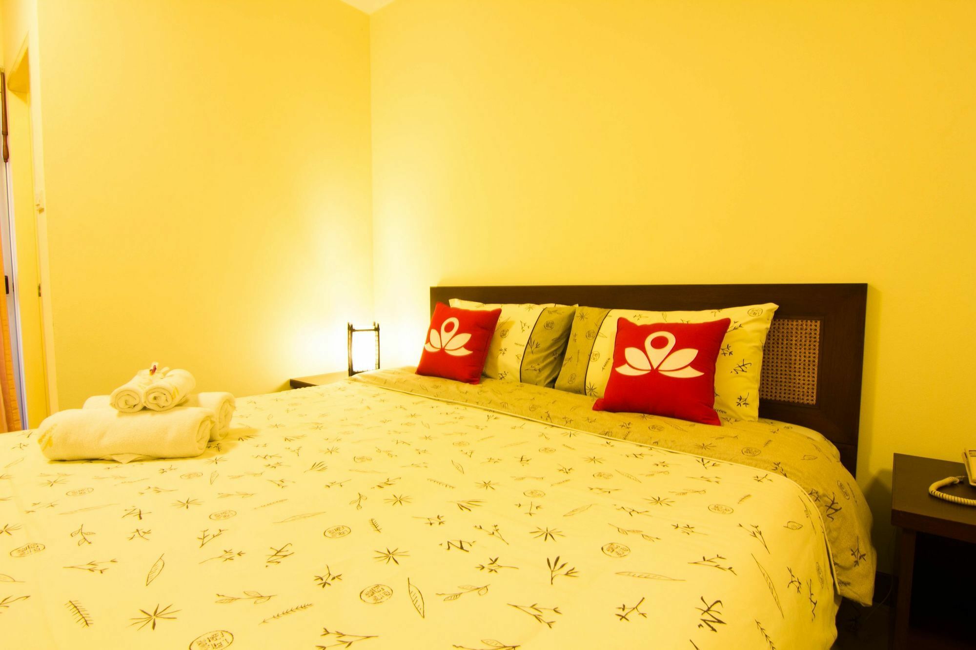Zen Rooms Sukhumvit 81 Bangkok Bagian luar foto
